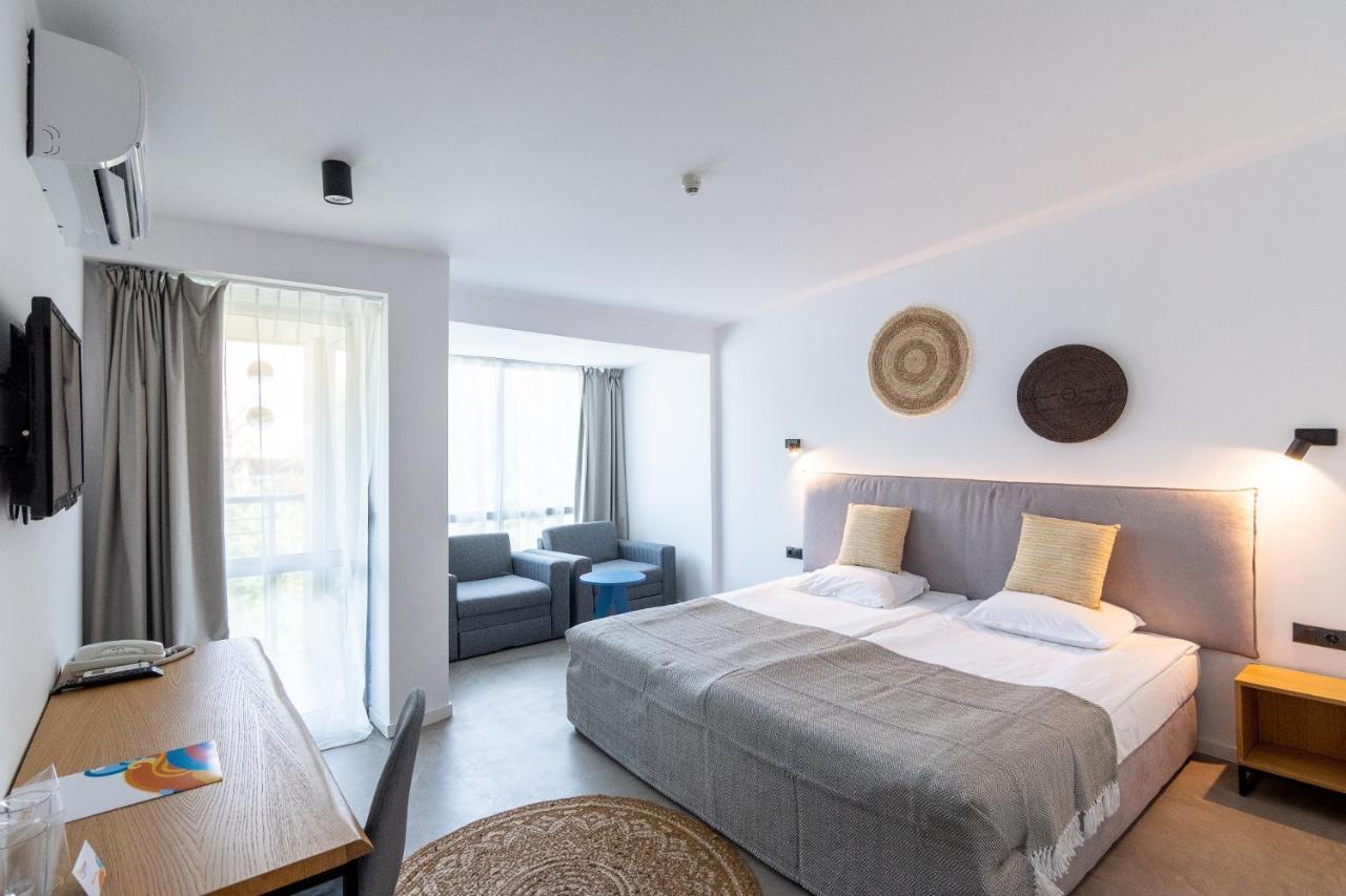 Hotel Excelsior Golden Sands Bagian luar foto