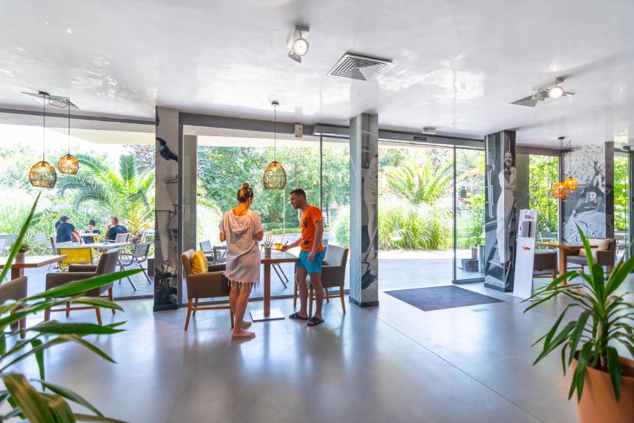 Hotel Excelsior Golden Sands Bagian luar foto