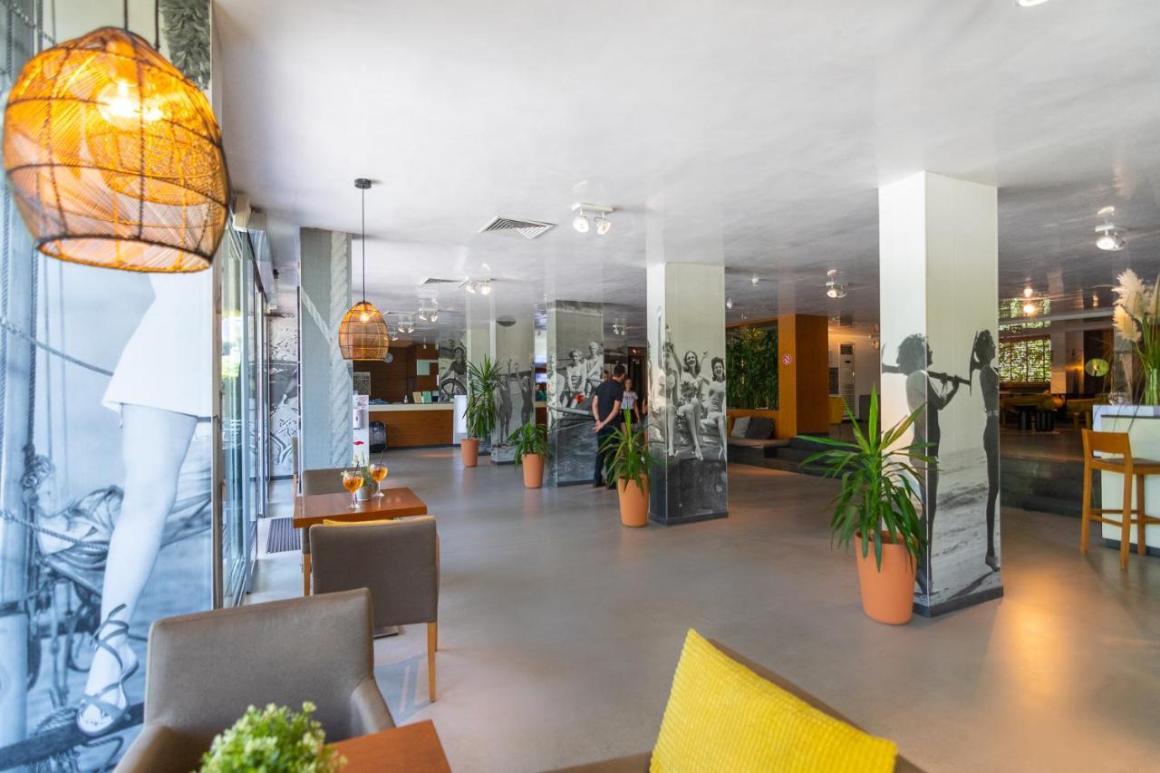 Hotel Excelsior Golden Sands Bagian luar foto