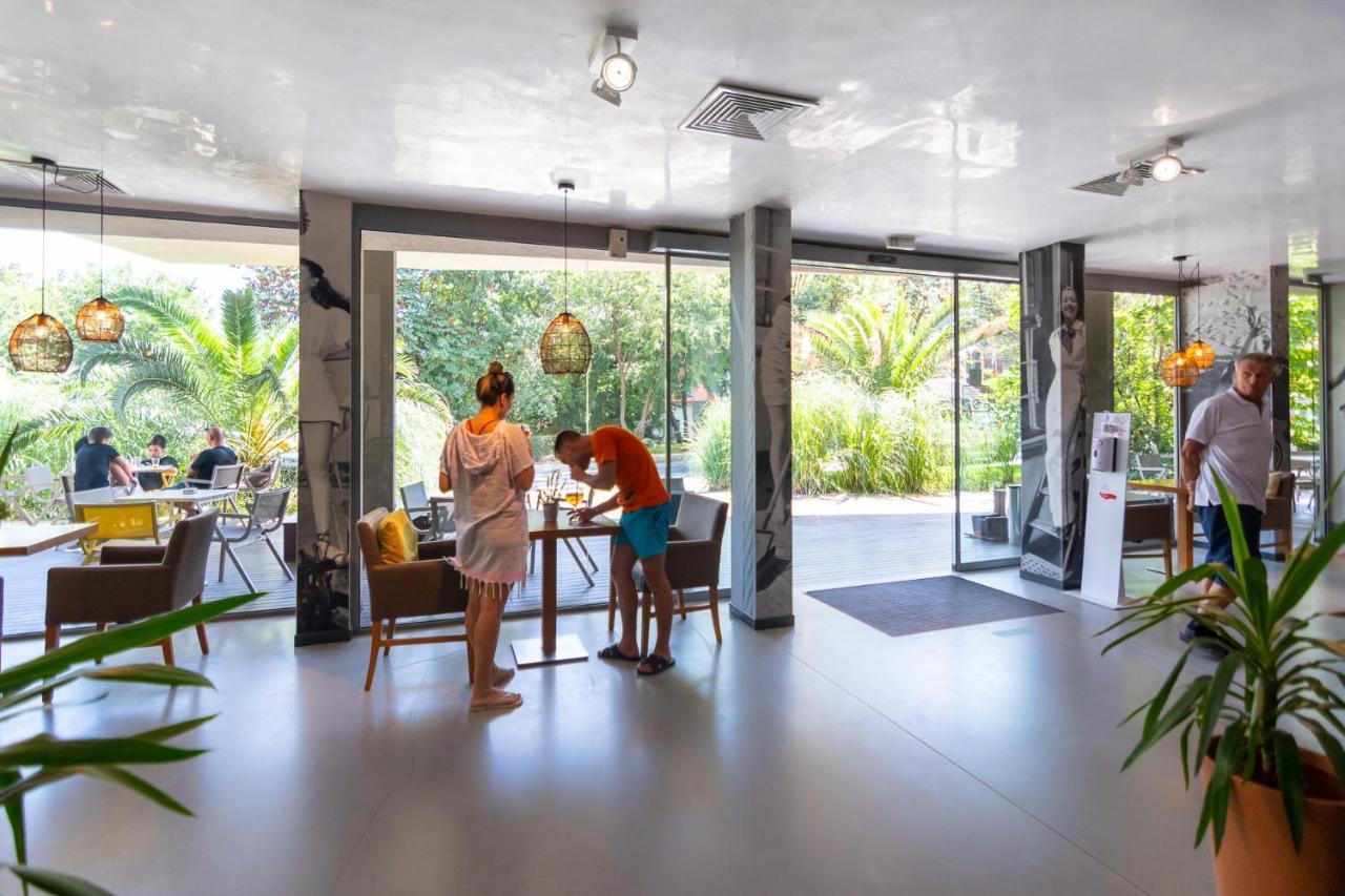 Hotel Excelsior Golden Sands Bagian luar foto
